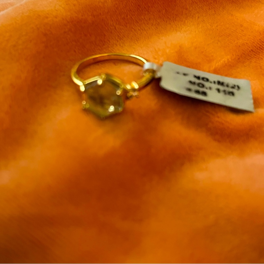 Size 6 1/2 Topaz ring. Beautiful craftsmanship brand new